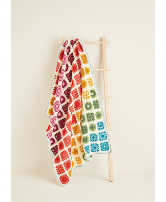 Sirdar 10119 Crochet Blanket in Hayfield Bonus DK Colour Pack
