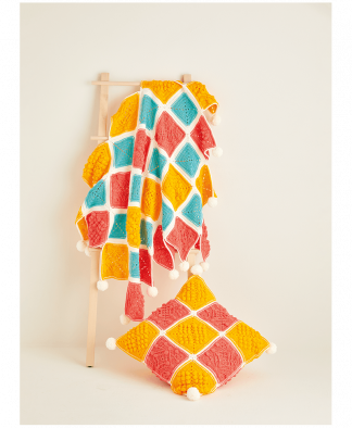 Sirdar 10120 Crochet Blanket and Cushion in Hayfield Bonus DK Colour Pack