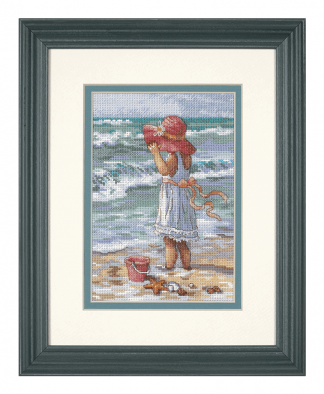 Dimensions Gold Collection Petite Cross Stitch Kit - Girl at the Beach (D65078)
